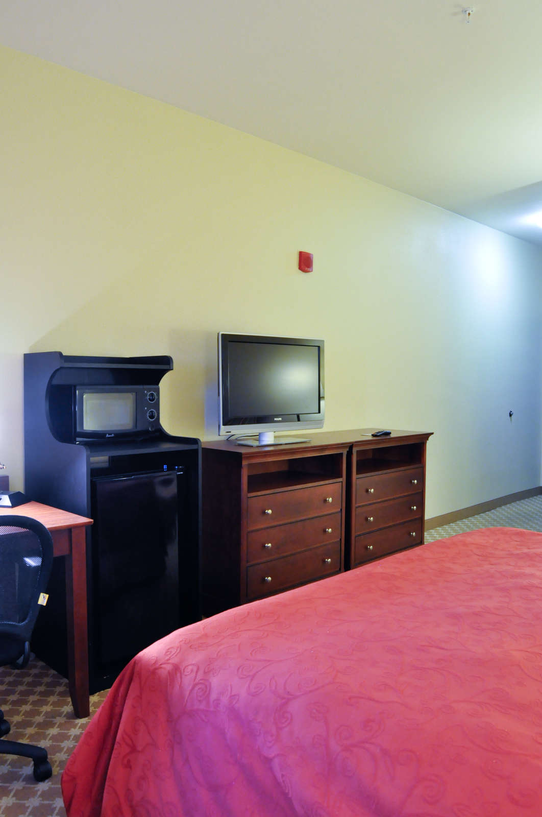 Hotel Country Inn & Suites Airport photo 5