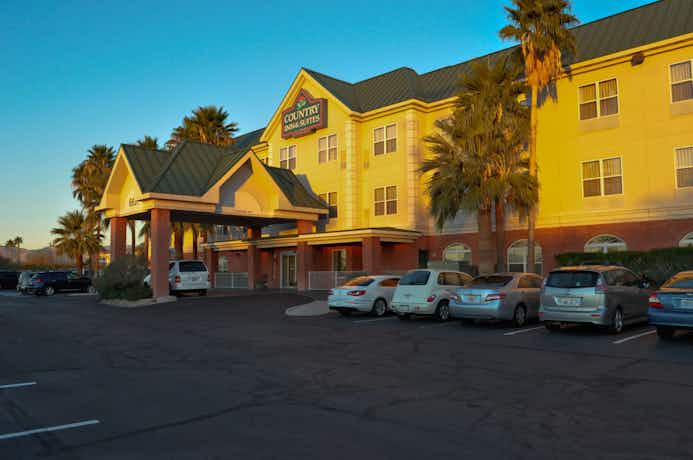 Country Inn & Suites Airport