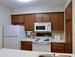 Hotel Hawthorn Suites Arlington/DFW South photo 4