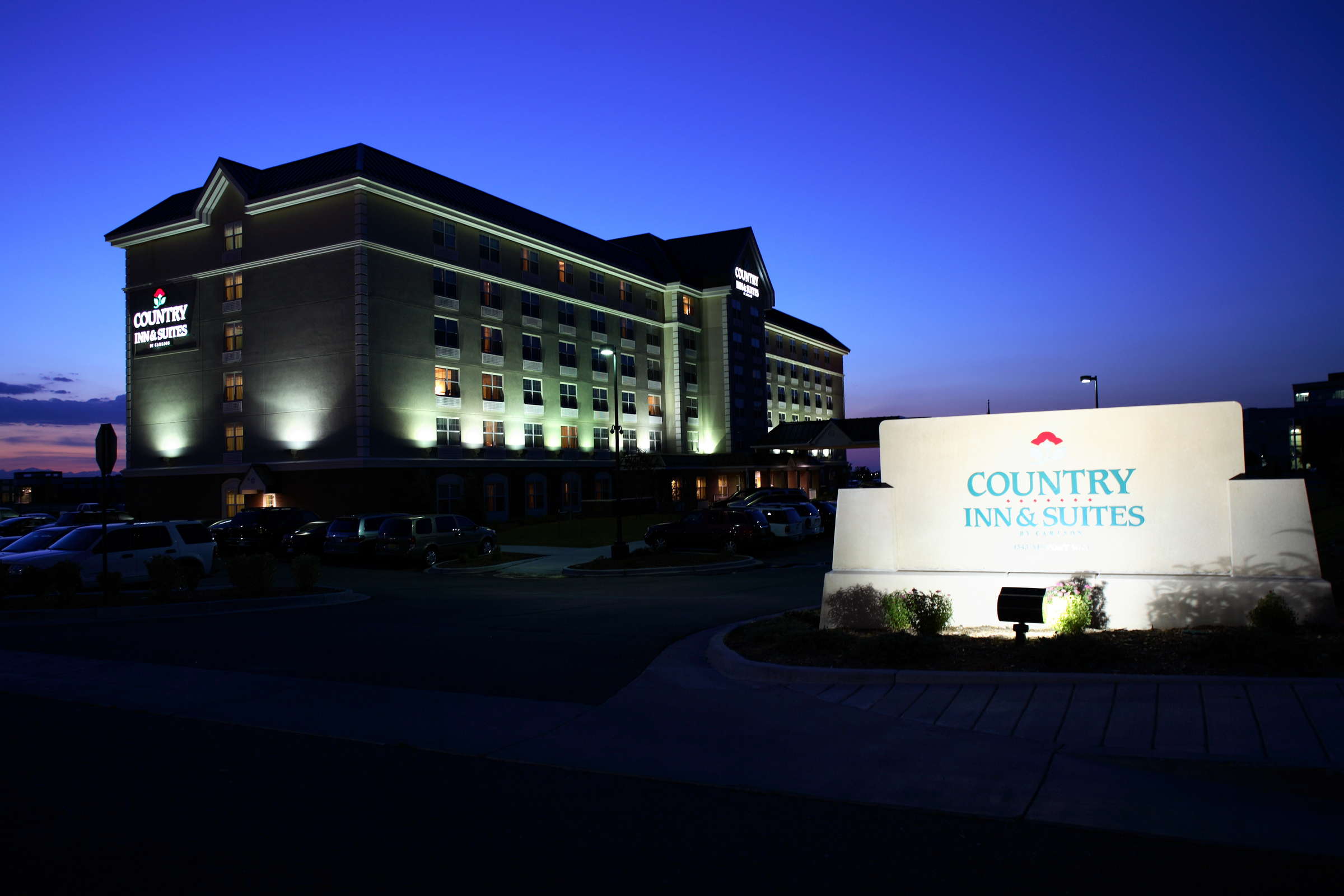 Country Inn & Suites DIA