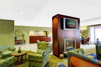 Hotel Courtyard Manchester Airport photo 4