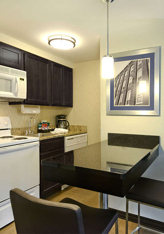 Hotel Homewood Suites Manchester Airport photo 4