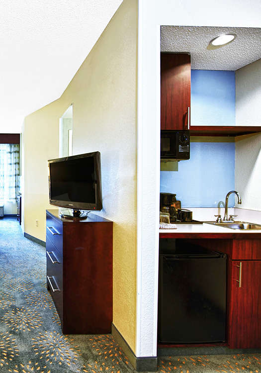 Hotel Springhill Suites Manchester Airport photo 3