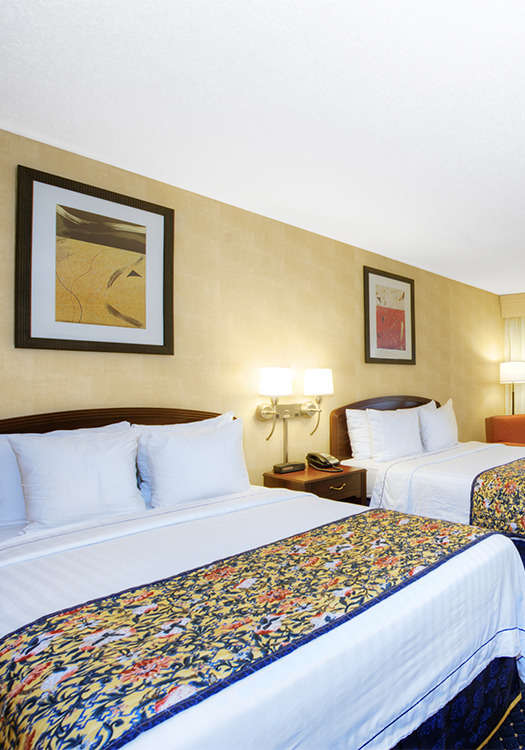 Hotel Courtyard Manchester Airport photo 1