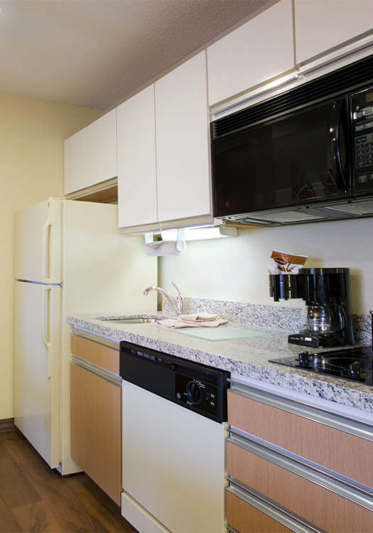 Hotel Hawthorn Suites by Wyndham Greensboro photo 4