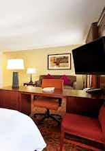 Hotel Hampton Inn and Suites Fort Worth photo 2