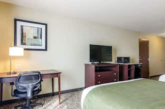 Hotel Cobblestone Inn & Suites - Corry photo 1