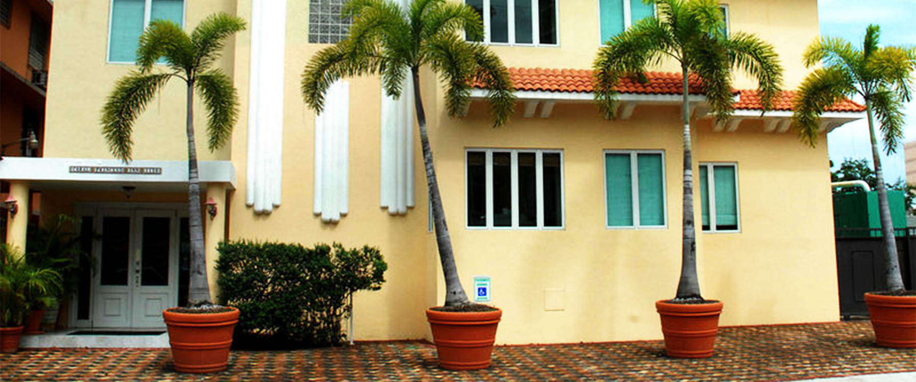 Coral Princess Hotel