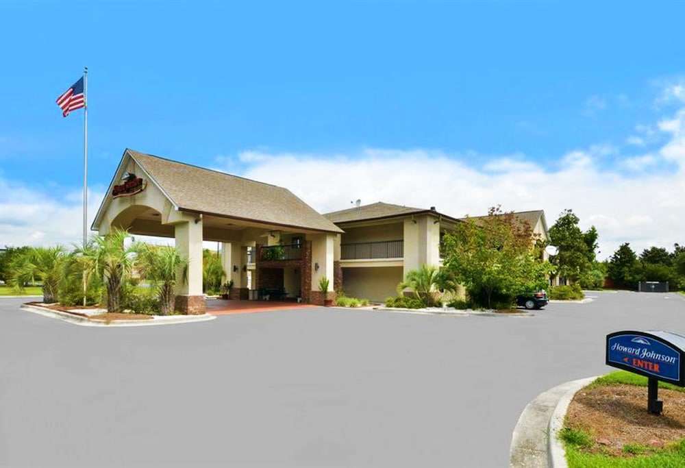 Hotel Howard Johnson by Wyndham Savannah GA photo 1