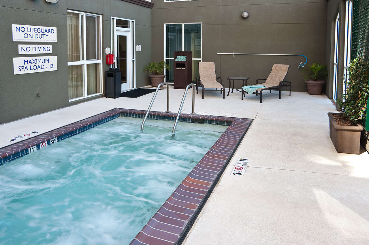 Hotel Fairfield Inn & Suites photo 1