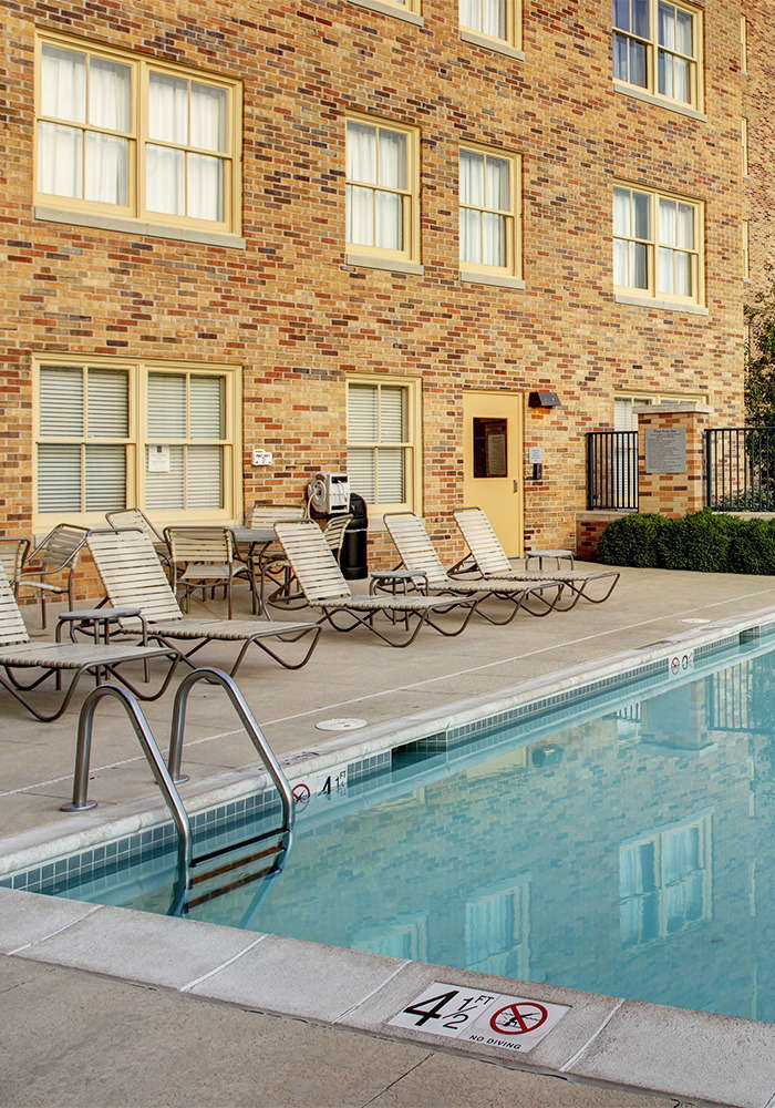 Hotel Courtyard Kansas City Country Club Plaza photo 2