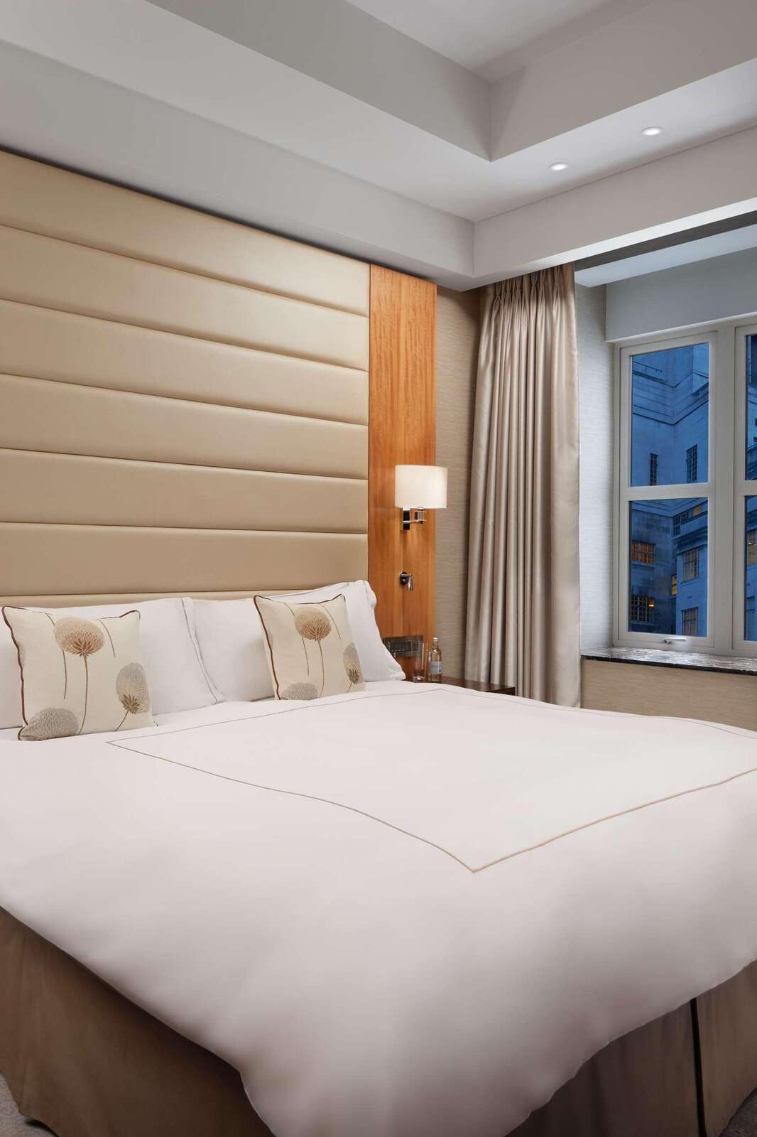 Hotel Conrad London St James photo 1