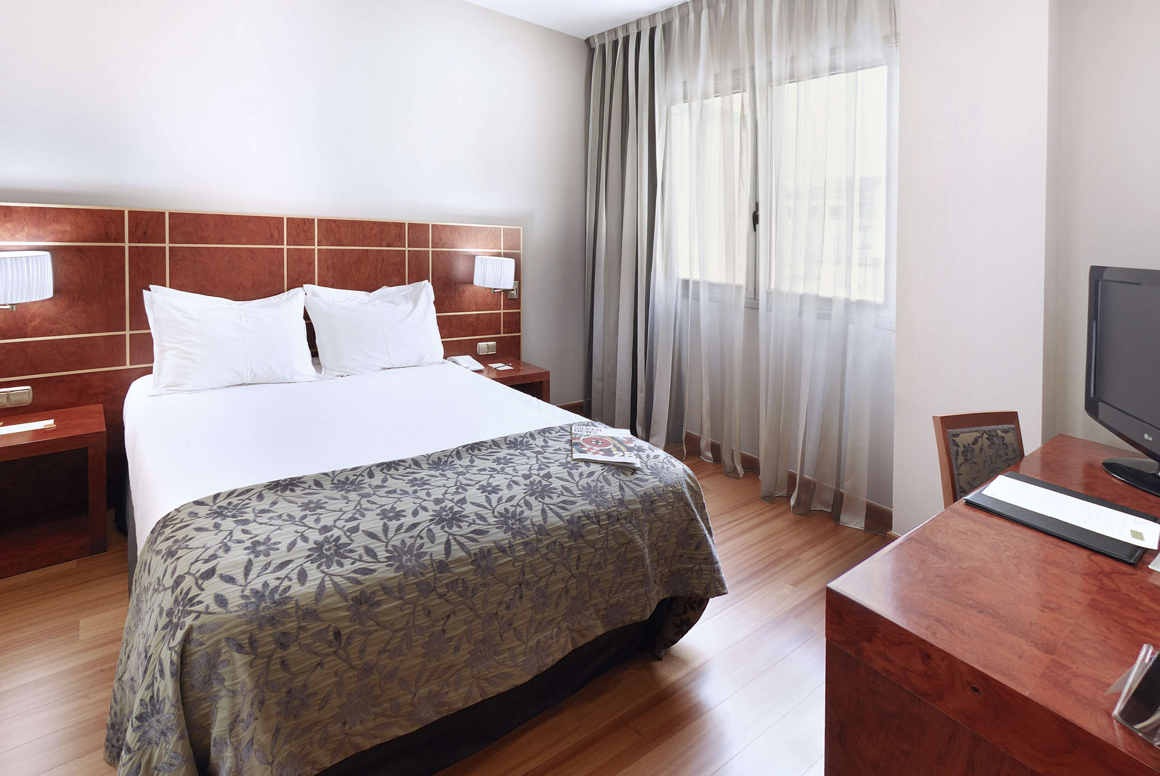 Hotel Silken Reino de Aragón Zaragoza photo 2