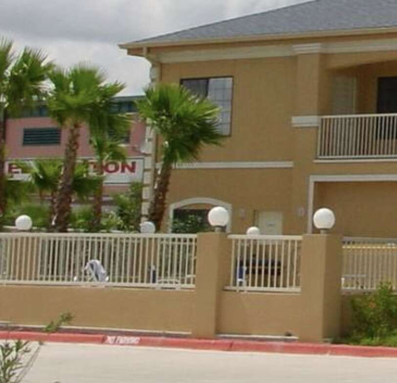 Hotel Texas Inn & Suites McAllen photo 1