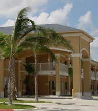 Hotel Texas Inn & Suites McAllen photo 4