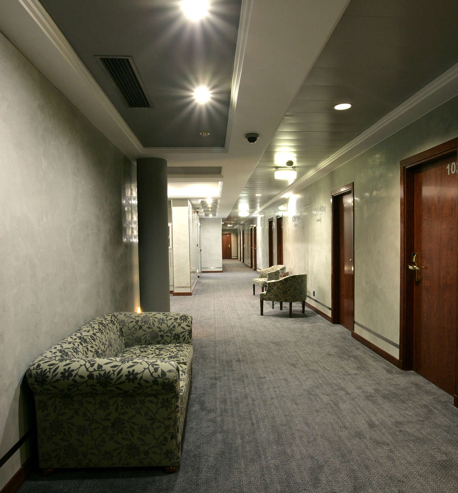 Hotel Silken Reino de Aragón Zaragoza photo 5