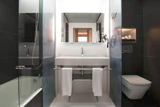 Hotel Silken Zentro Zaragoza photo 4