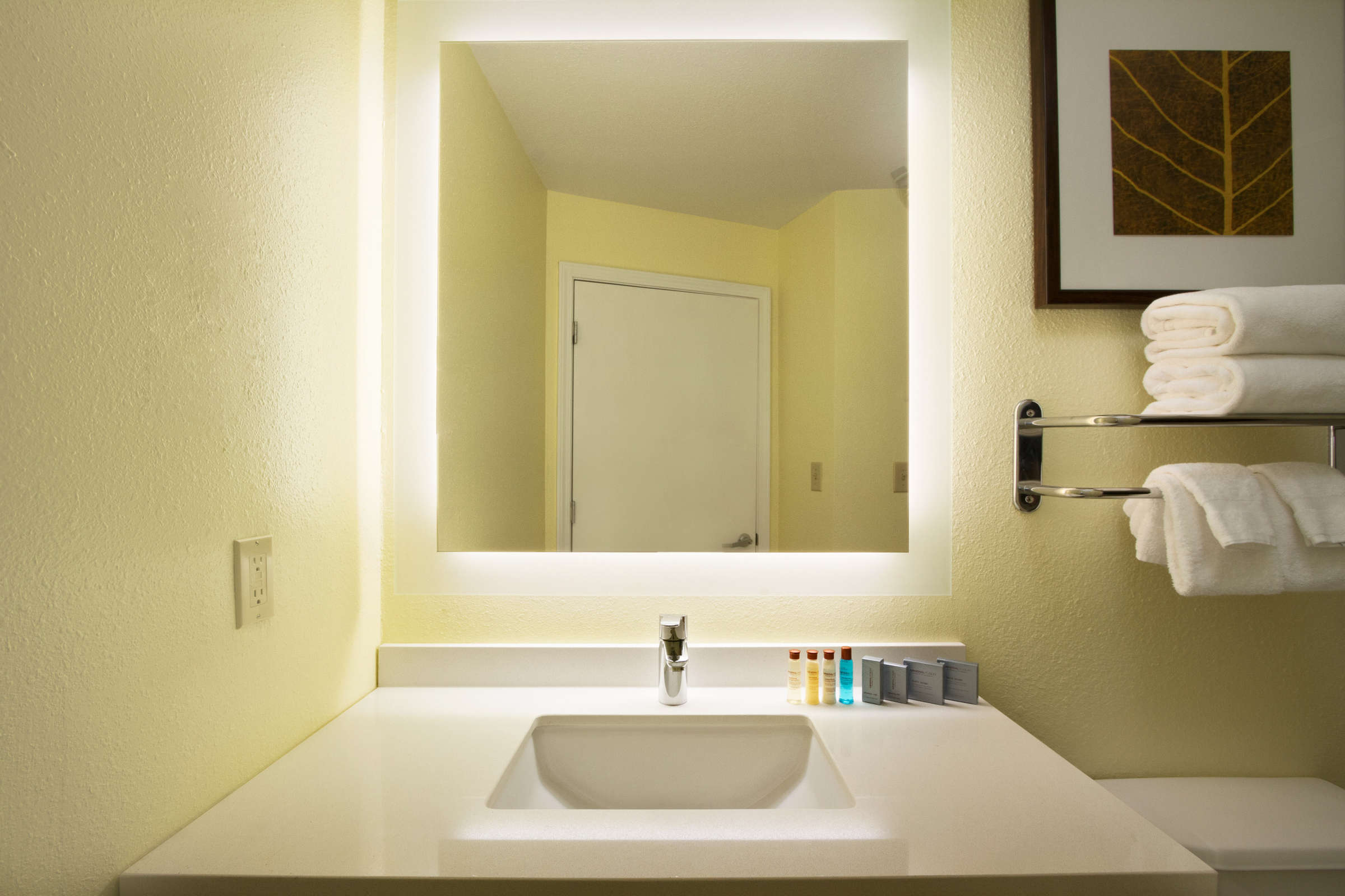 Hotel Hawthorn Suites Raleigh photo 4