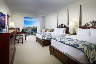 Hotel Inn at Pelican Bay photo 5