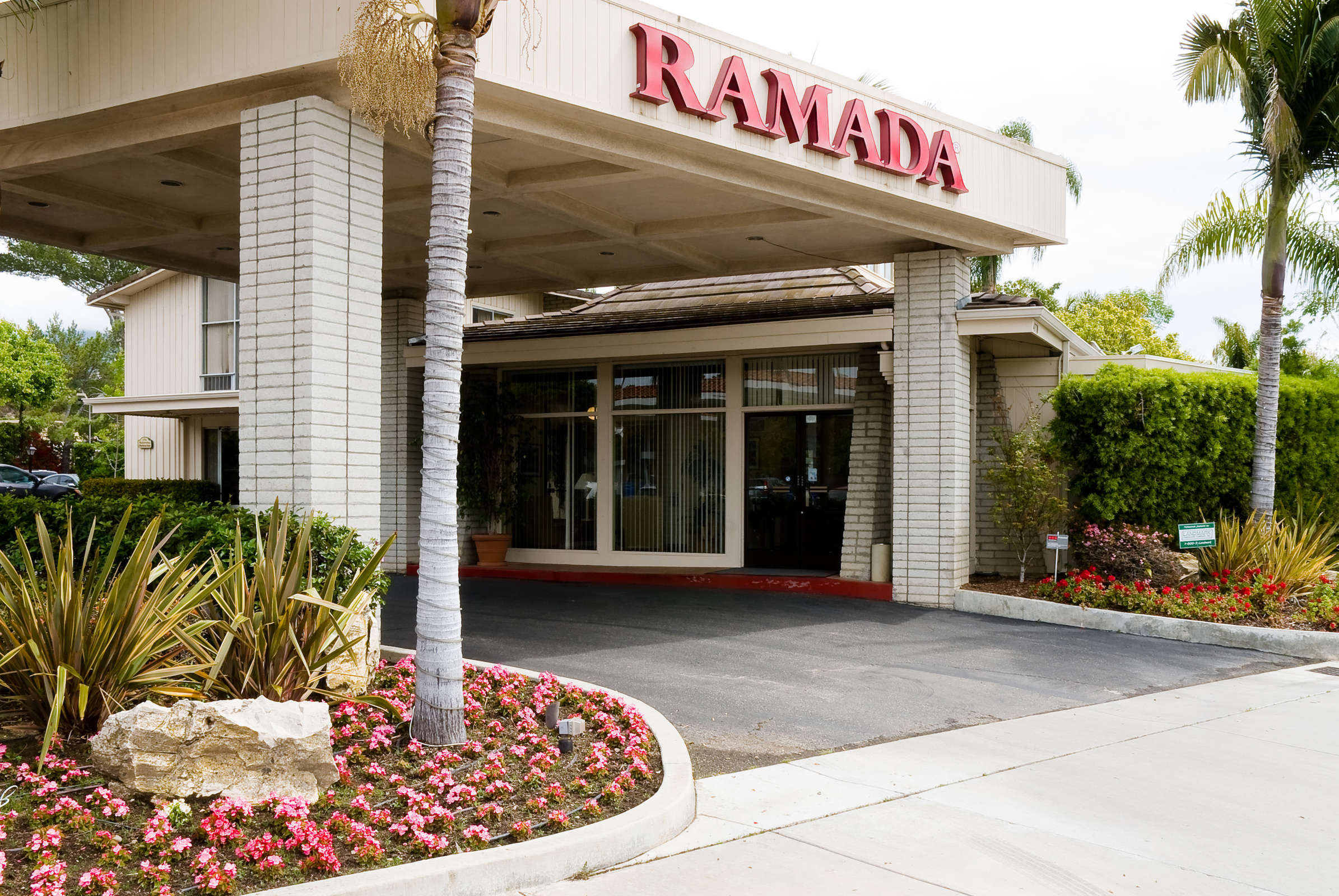 Ramada Santa Barbara