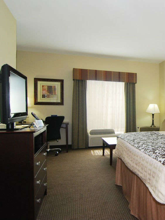 Hotel Best Western Plus Katy Inn & Suites photo 2