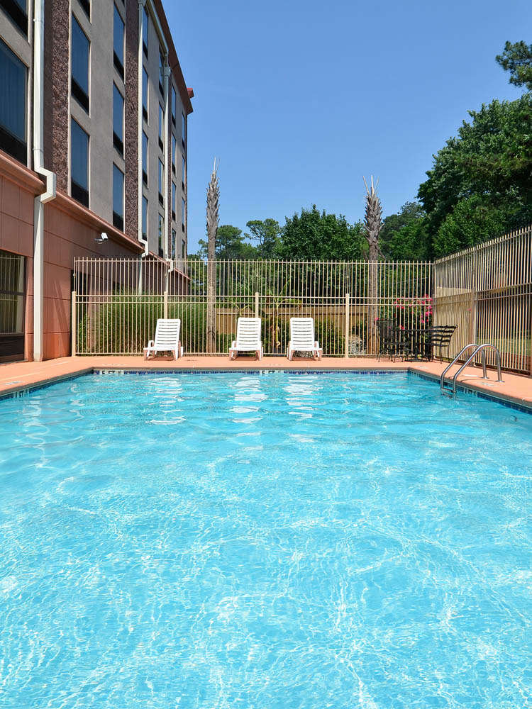 Hotel Best Western Plus Hotel & Suites Airport South photo 5