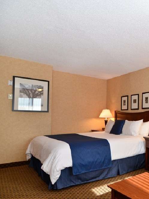 Hotel Best Western Plus Country Meadows Inn photo 1