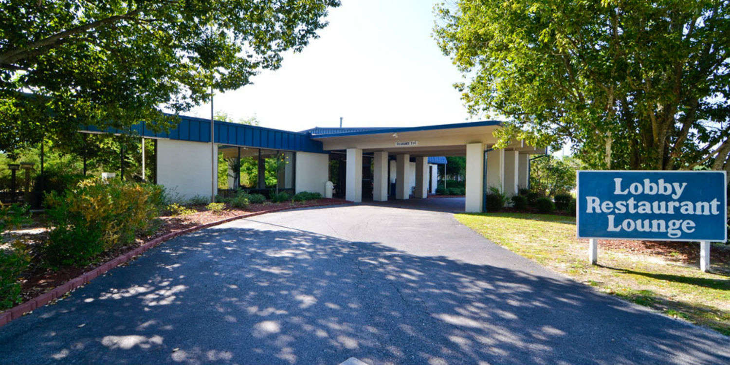 Hotel Best Western Crossroads Inn photo 1