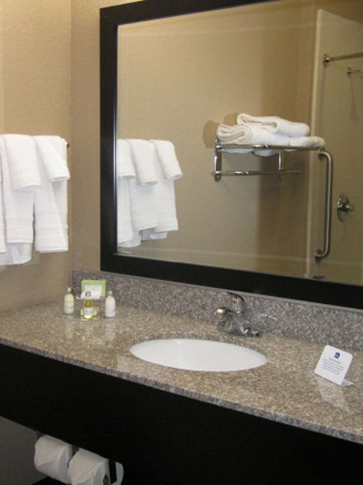 Hotel Best Western Plus Cushing Inn & Suites photo 4