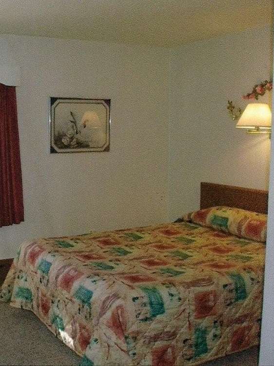 Hotel Allyndale Motel - V1 photo 1