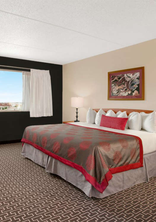 Hotel Ramada Plaza Suites & Conference Center Fargo photo 3