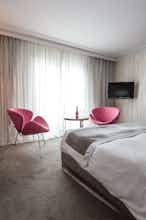 Hotel Hôtel Le Canberra photo 3