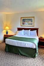 Hotel Boarders Inn & Suites Traverse City photo 1