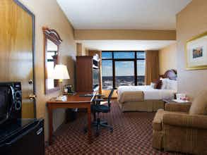 Hotel Ramada Topeka Downtown Hotel & Convention Center photo 5