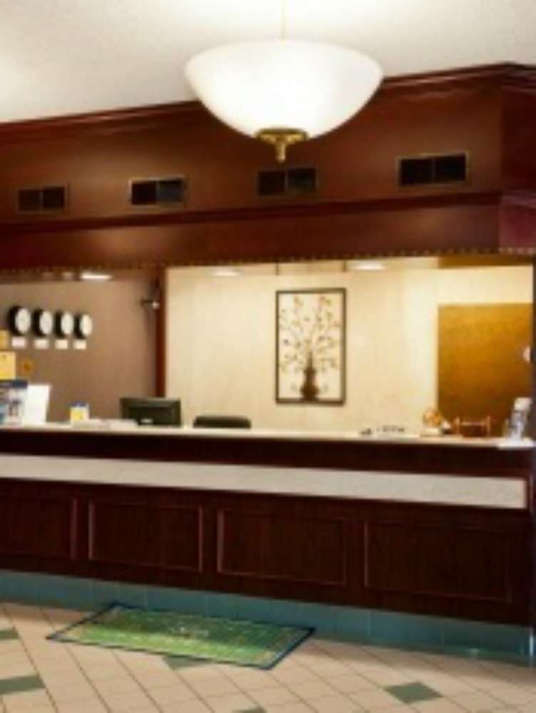 Hotel Best Western Elkhart Inn & Suites photo 2