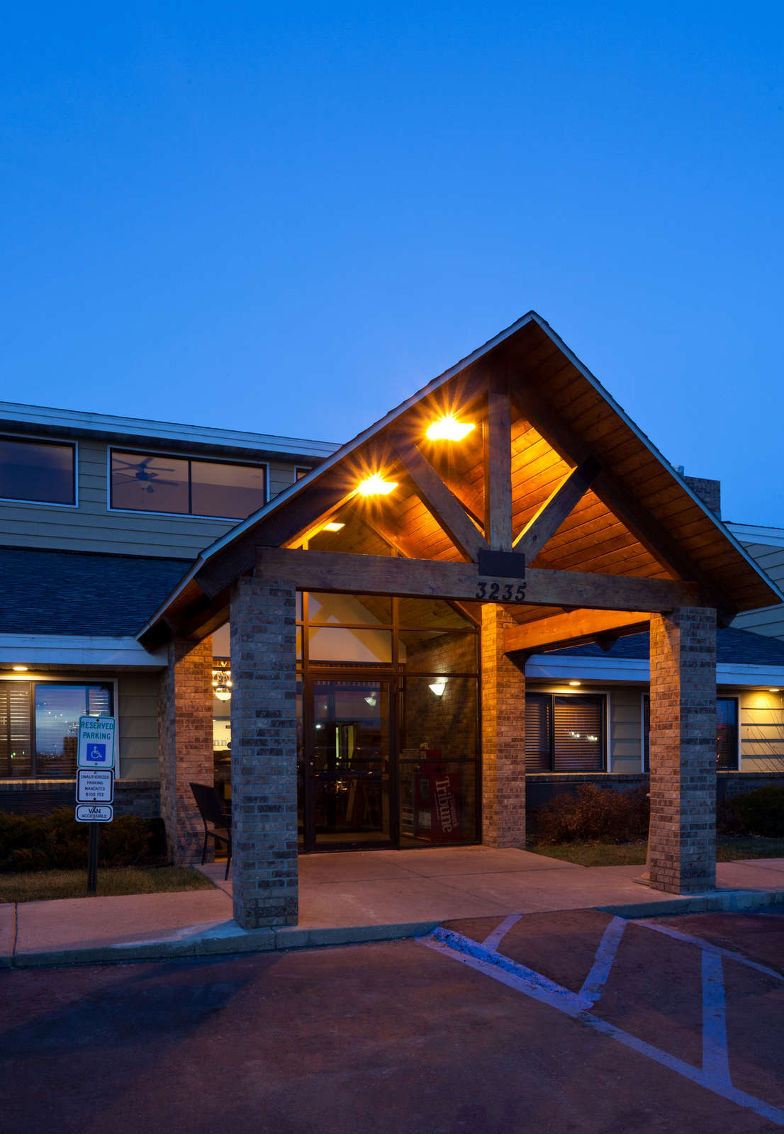 AmericInn Lodge & Suites Bismarck