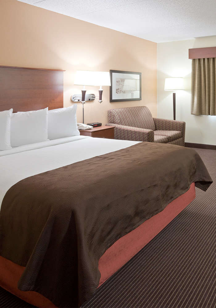 Hotel AmericInn Lodge & Suites Bismarck photo 2