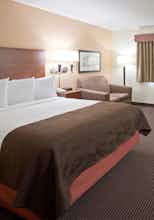 Hotel AmericInn Lodge & Suites Bismarck photo 2