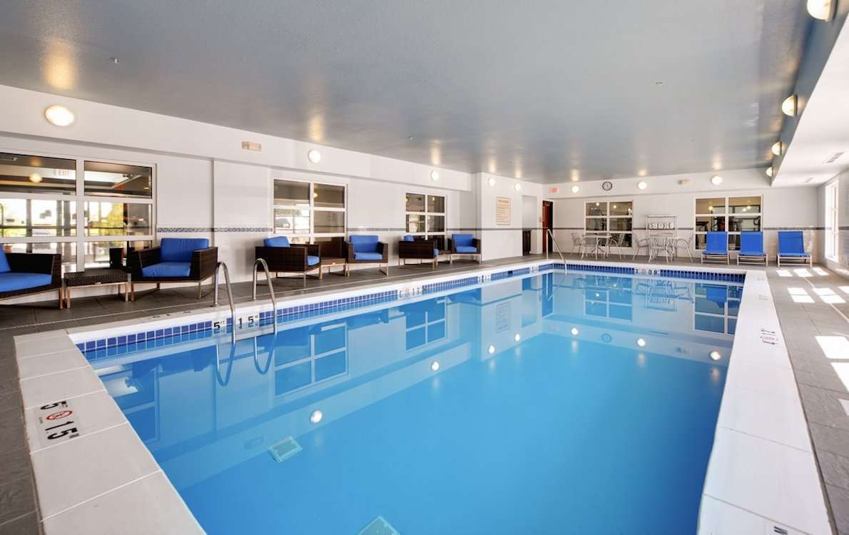 Hotel Country Inn & Suites North photo 1