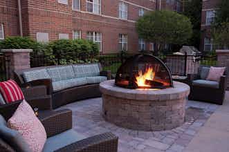 Hotel Residence Inn Beachwood photo 1