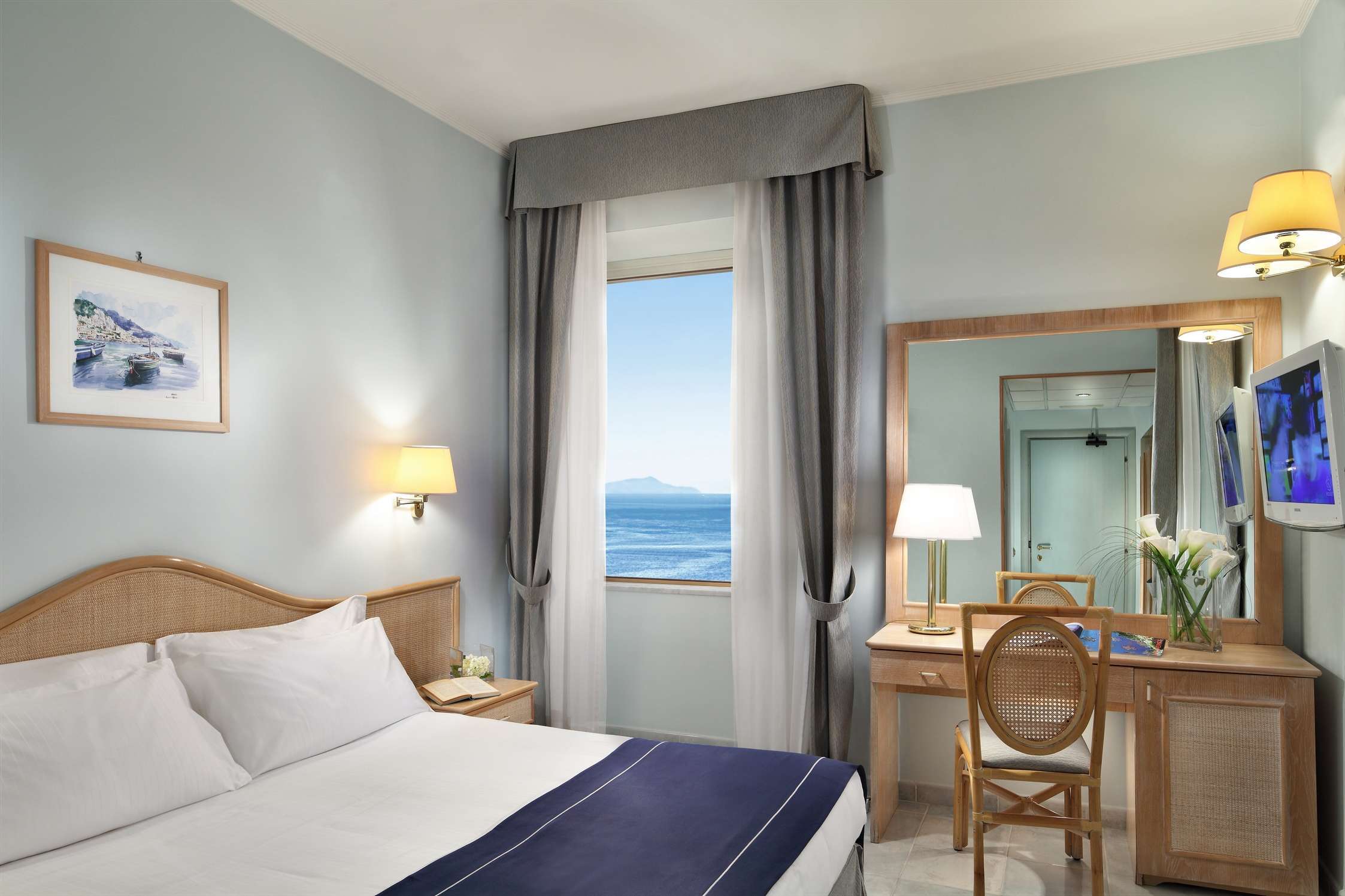 Hotel Hotel Mediterraneo Sorrento photo 3