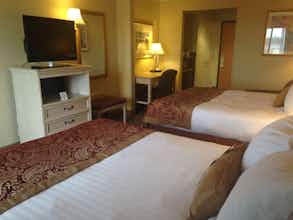Hotel Wingate by Wyndham Kearney photo 4