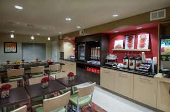 Hotel TownePlace Suites Baton Rouge South photo 4