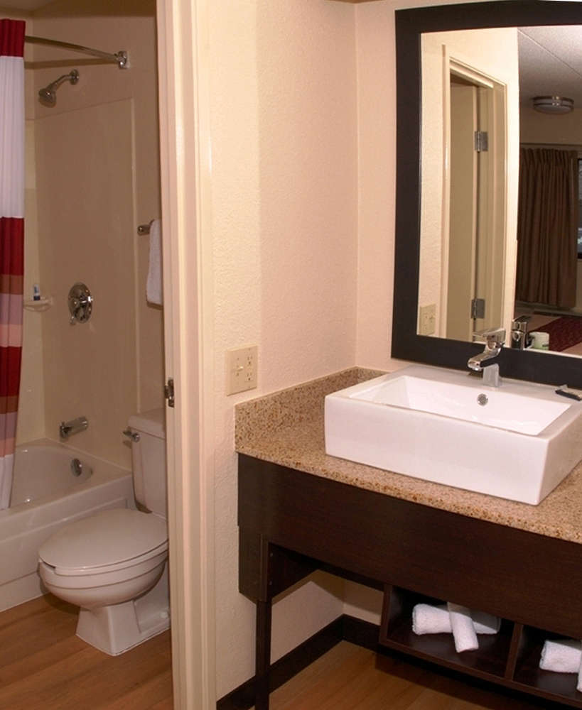 Hotel Red Roof Inn Rockville photo 4