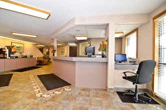 Hotel Kelly Inn Fargo 13th Avenue photo 4