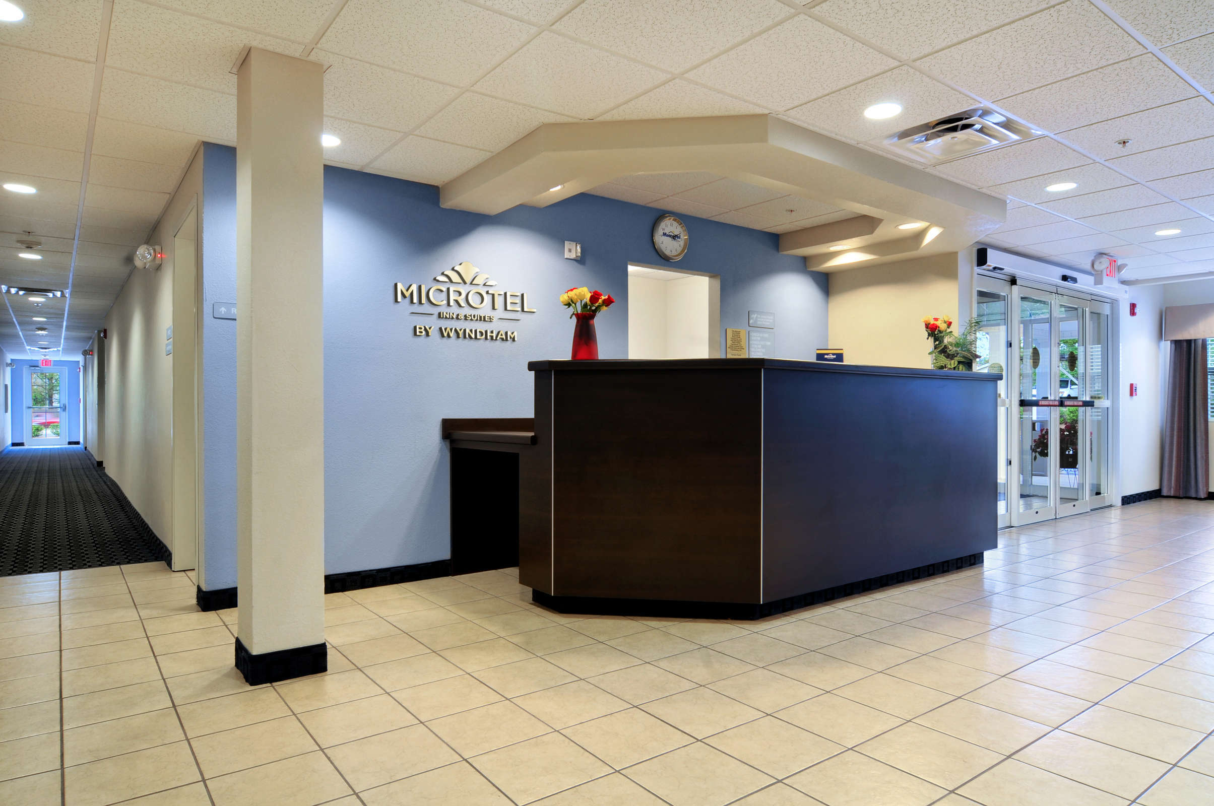 Hotel Microtel Inn & Suites Tuscaloosa - University photo 5