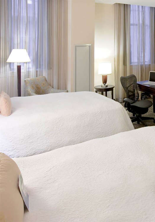 Hotel Hampton Inn Inner Harbor photo 4