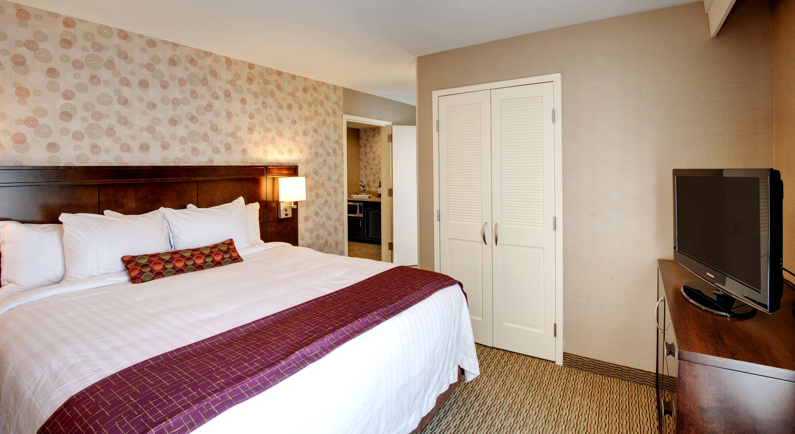 Hotel Courtyard Keene Downtown photo 1