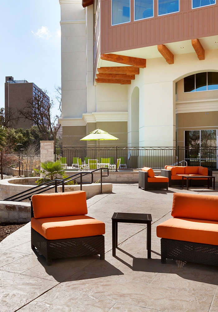 Hotel Wyndham Garden San Antonio Riverwalk/Museum Reach photo 2