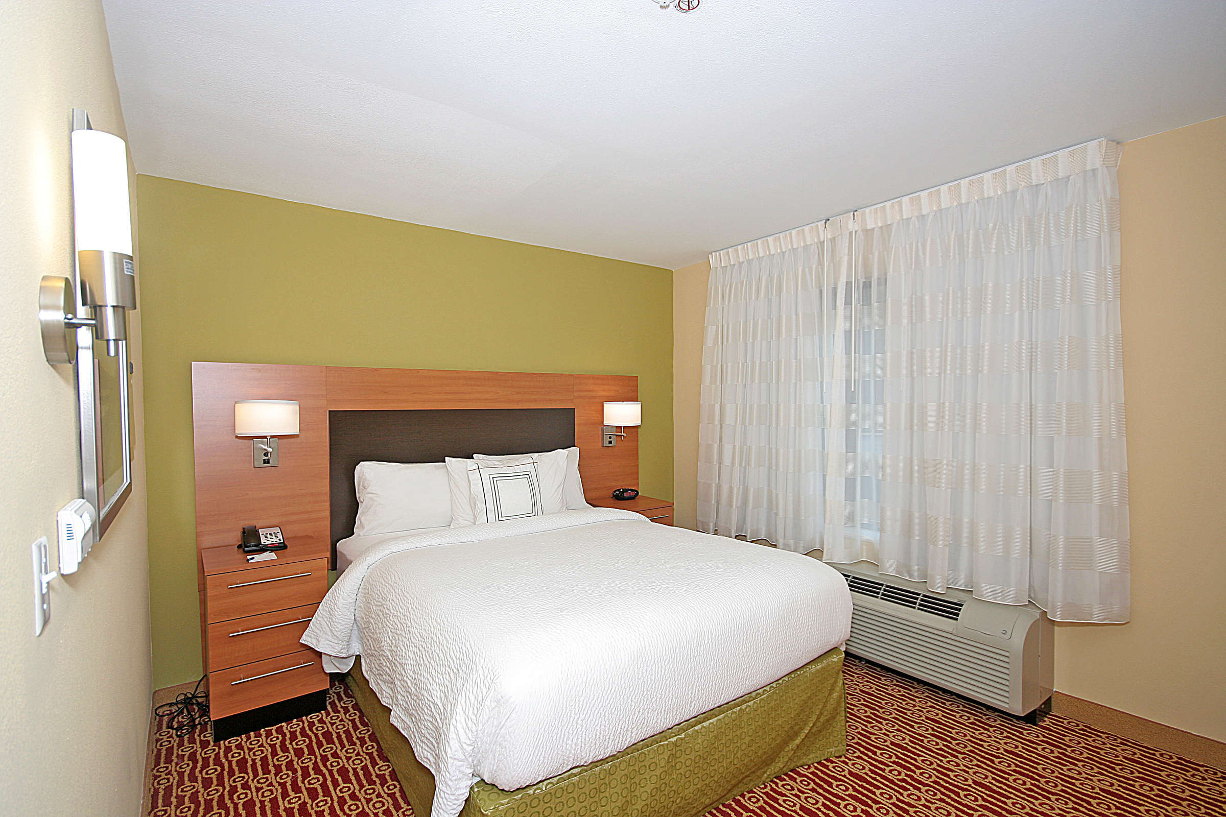 Hotel TownePlace Suites by Marriott Whiskey Road photo 1